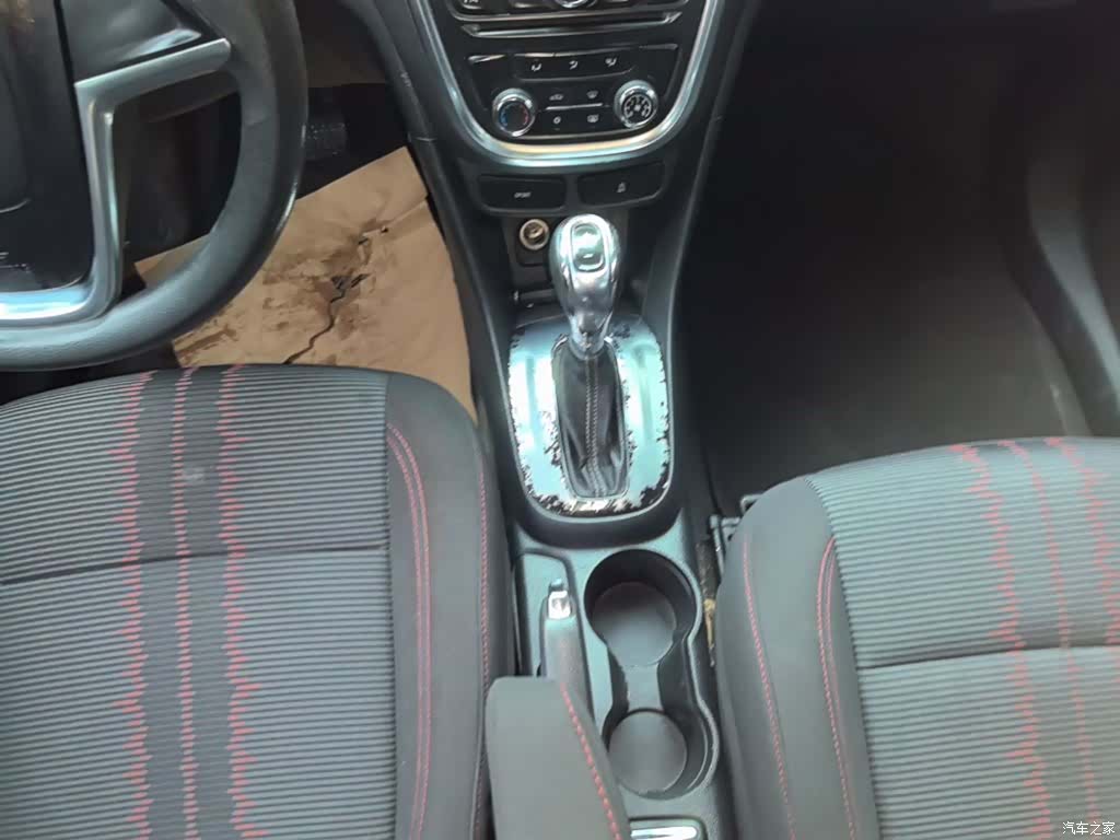 Buick Encore, 2015 14