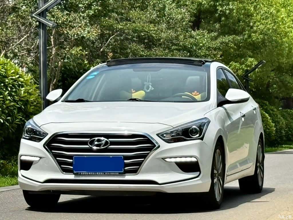 Hyundai GLS