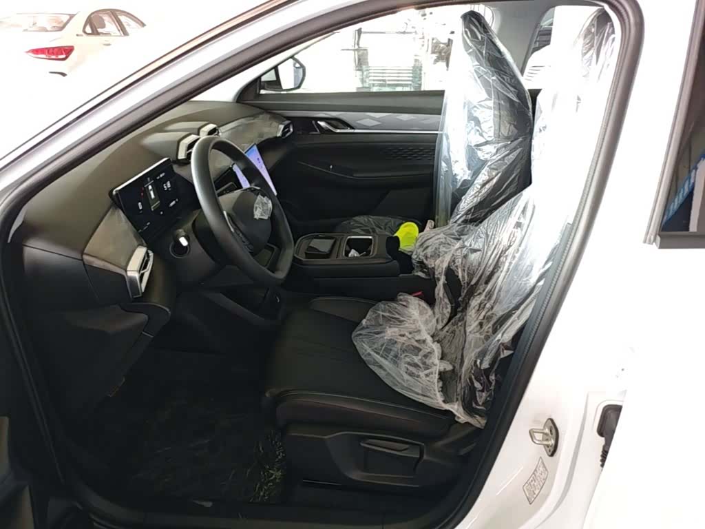 DongFeng EV01, 2026 11