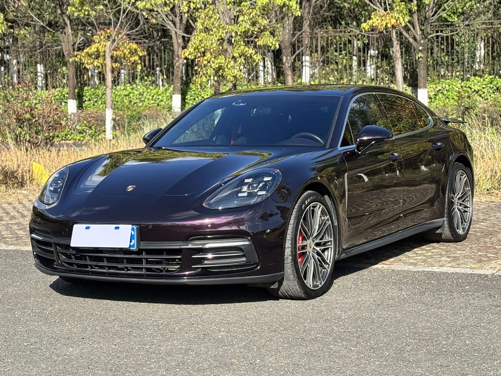 Porsche Panamera, 2017 1