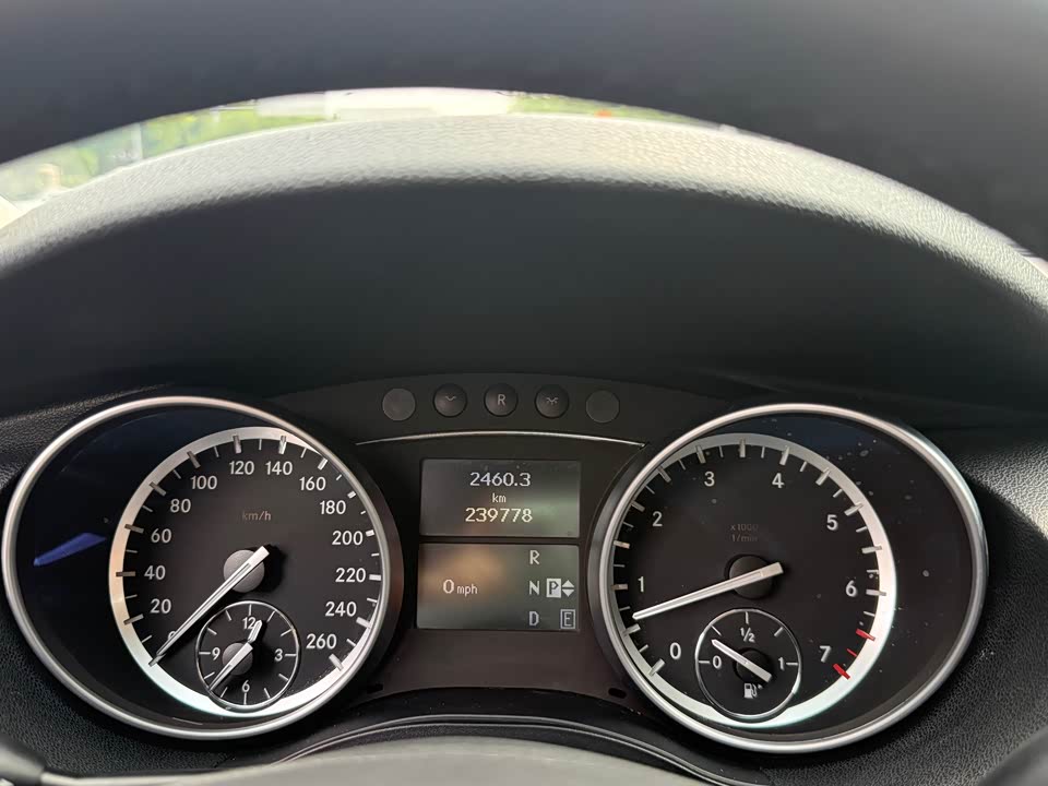 Mercedes-Benz R-class