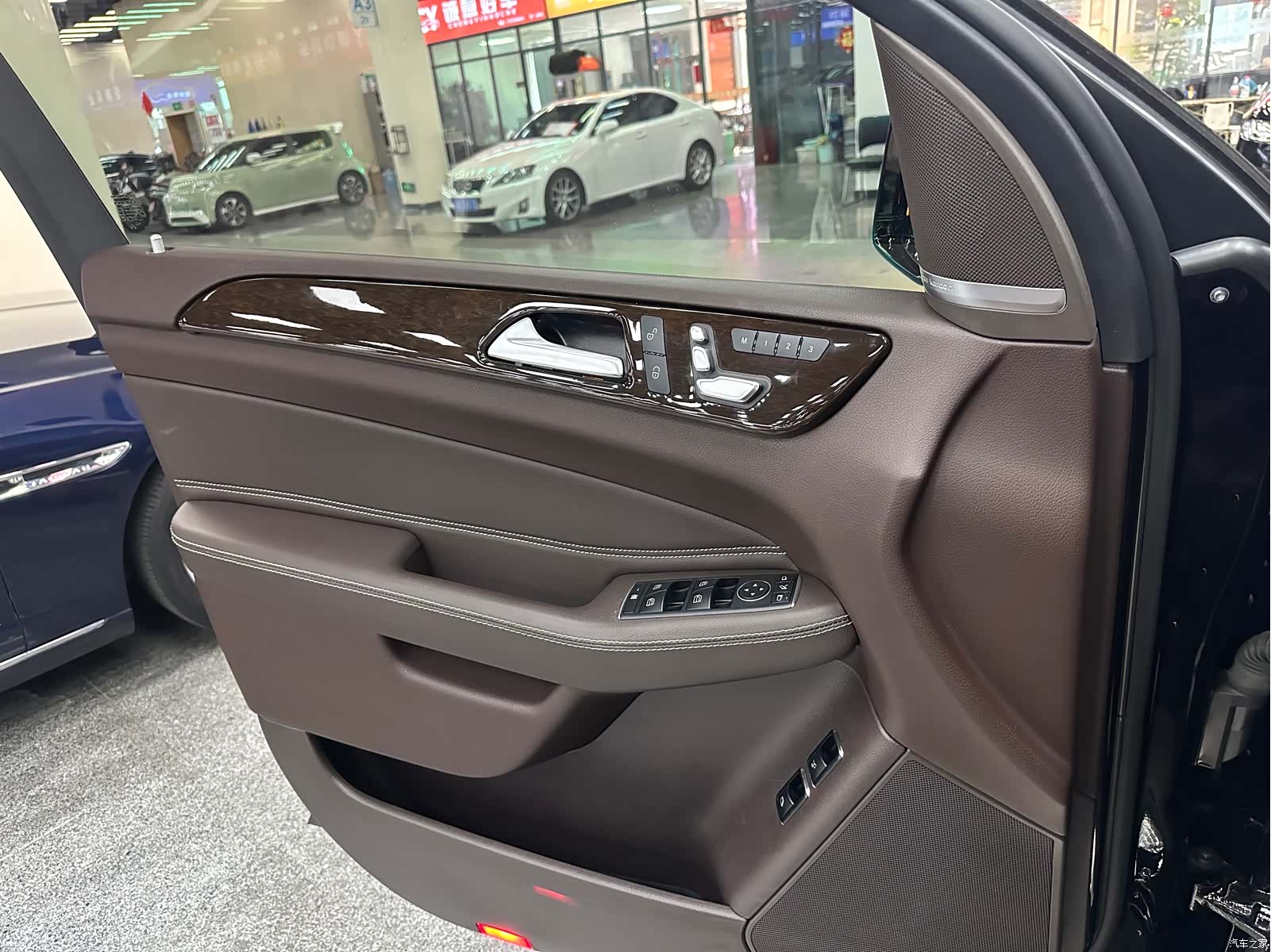 Mercedes-Benz GLS, 2019 11