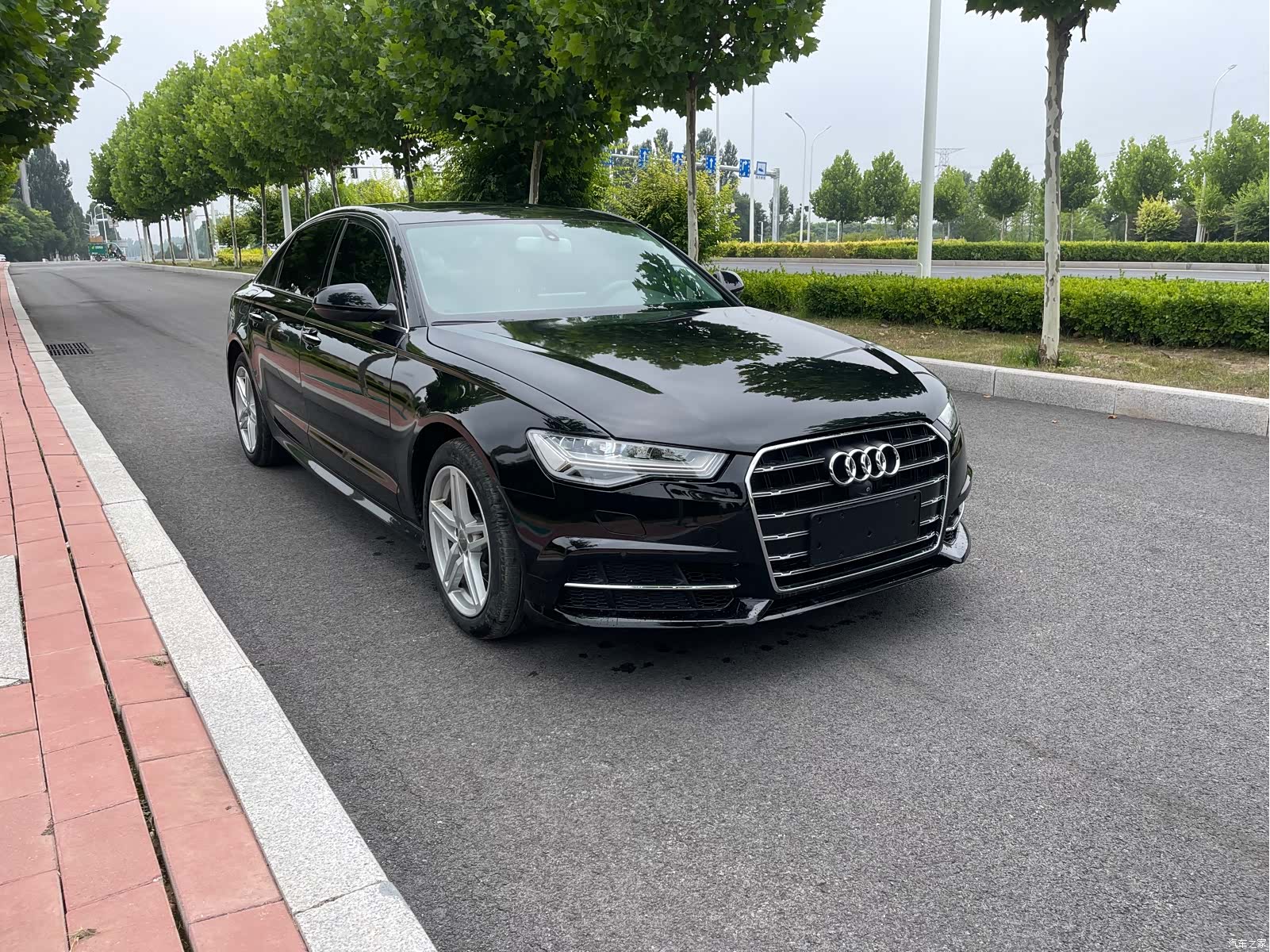 Audi A6L, 2018 3