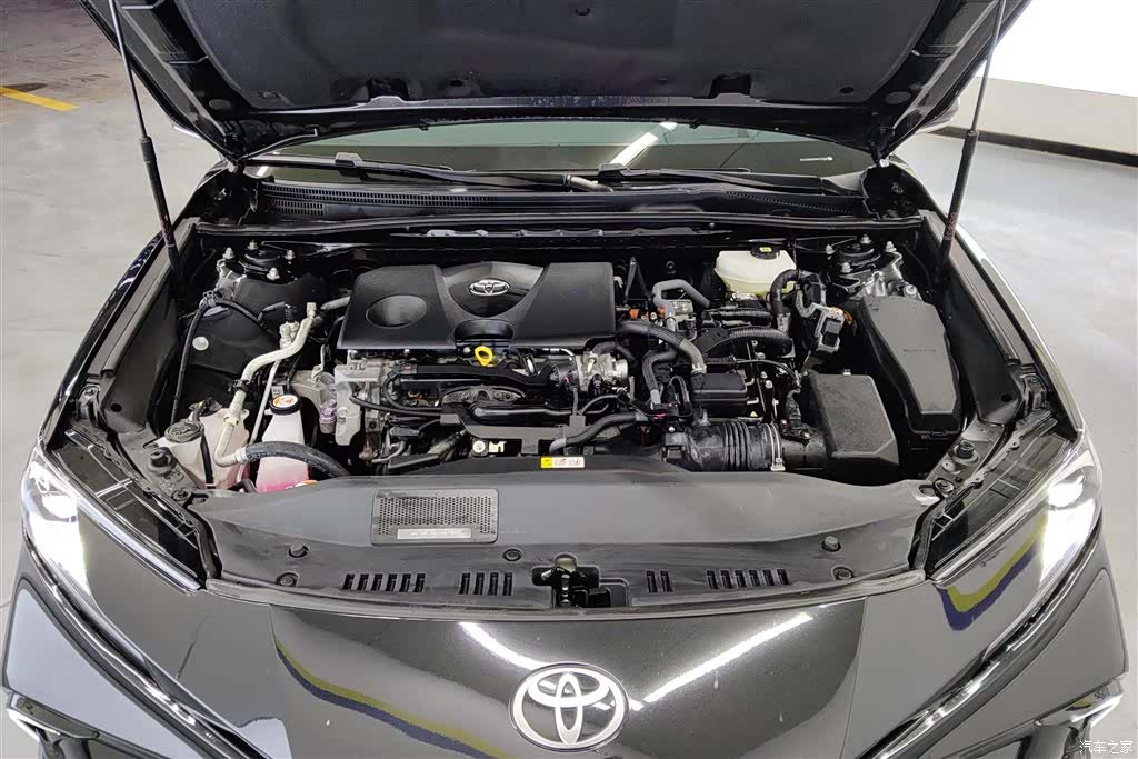 Toyota Camry, 2024 10