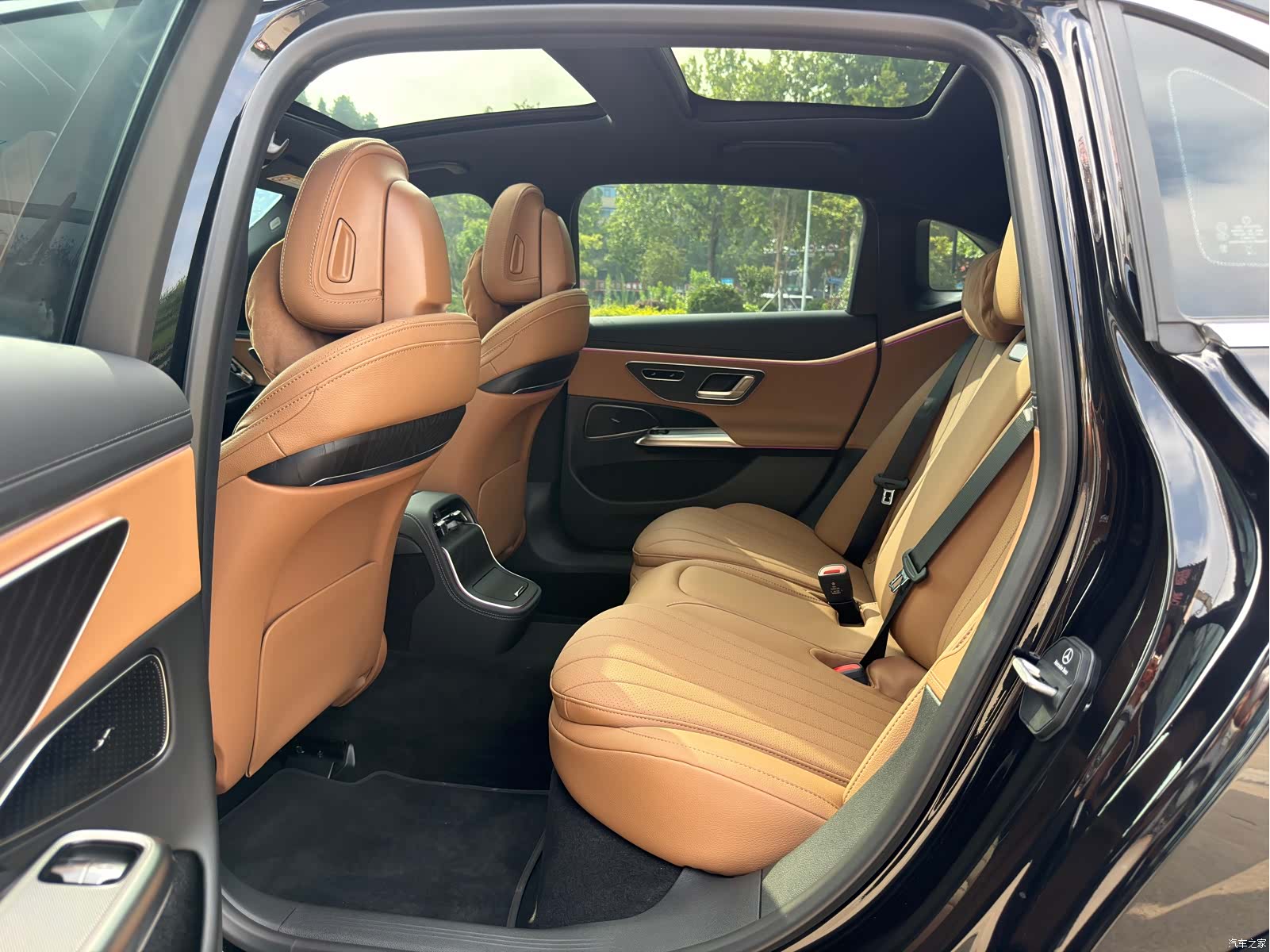 Mercedes-Benz E-Class, 2026 все фото