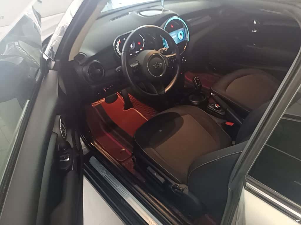 Mini ONE, 2023 16