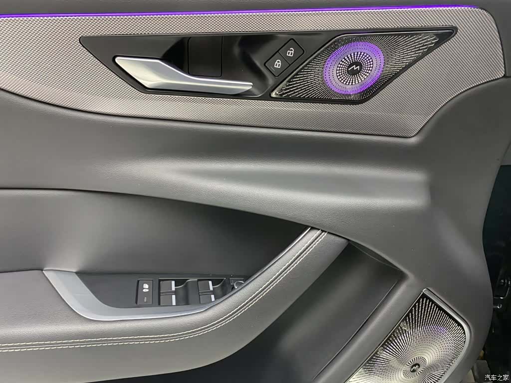 Land Rover XEL, 2023 25
