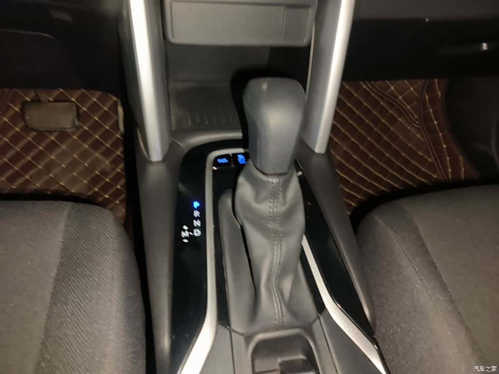 Toyota Frontlander, 2022 14