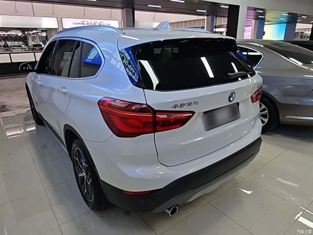 BMW X1, 2018 все фото