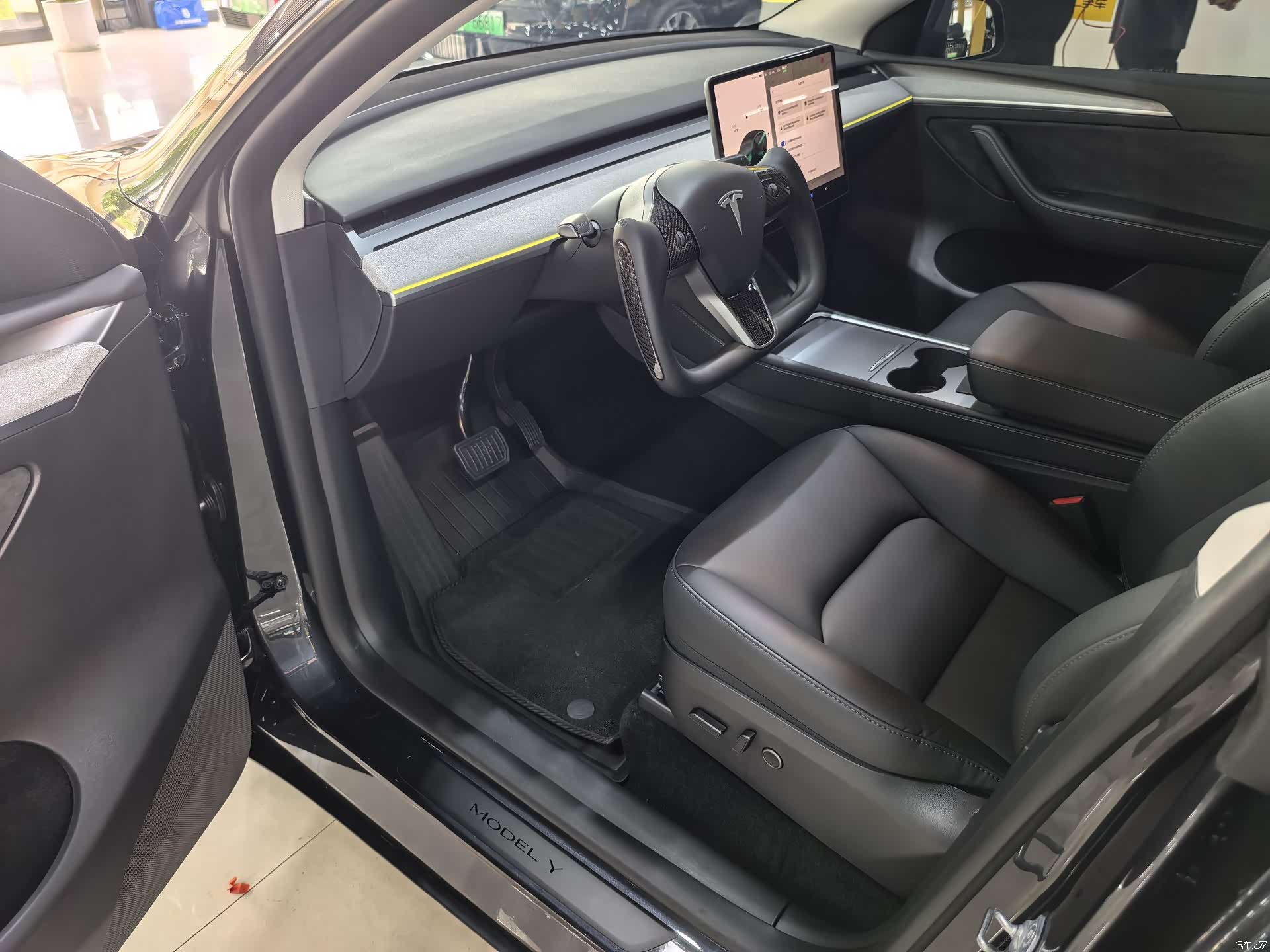 Tesla Model Y, 2024 4
