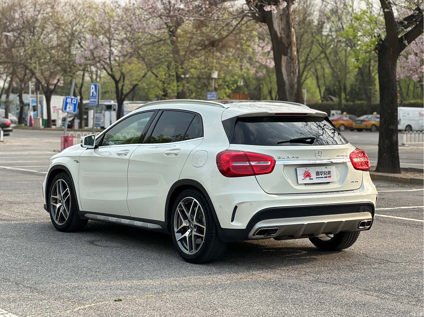 Mercedes-Benz GLA, 2015 11