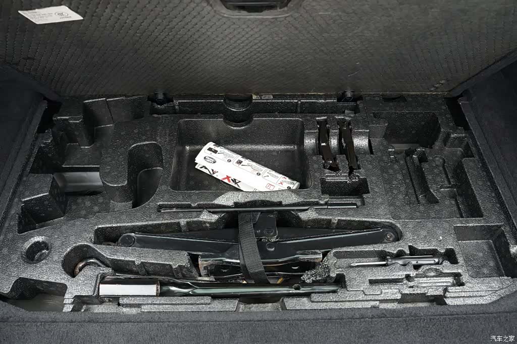 Land Rover Range Rover, 2011 24