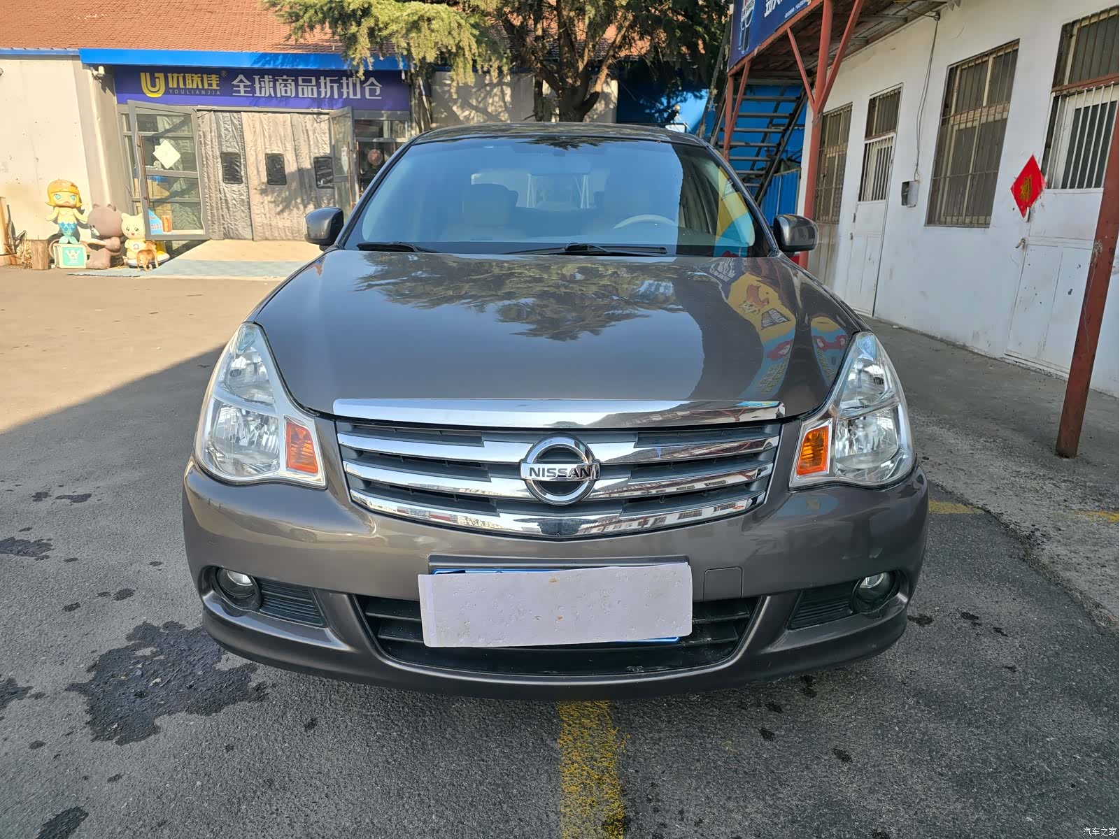 Nissan Sylphy, 2009 1