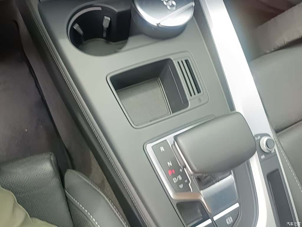 Audi A4L, 2022 21