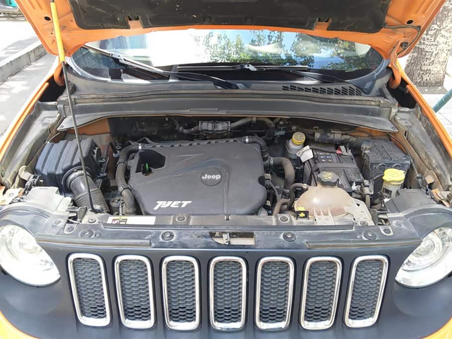 Jeep Freeman