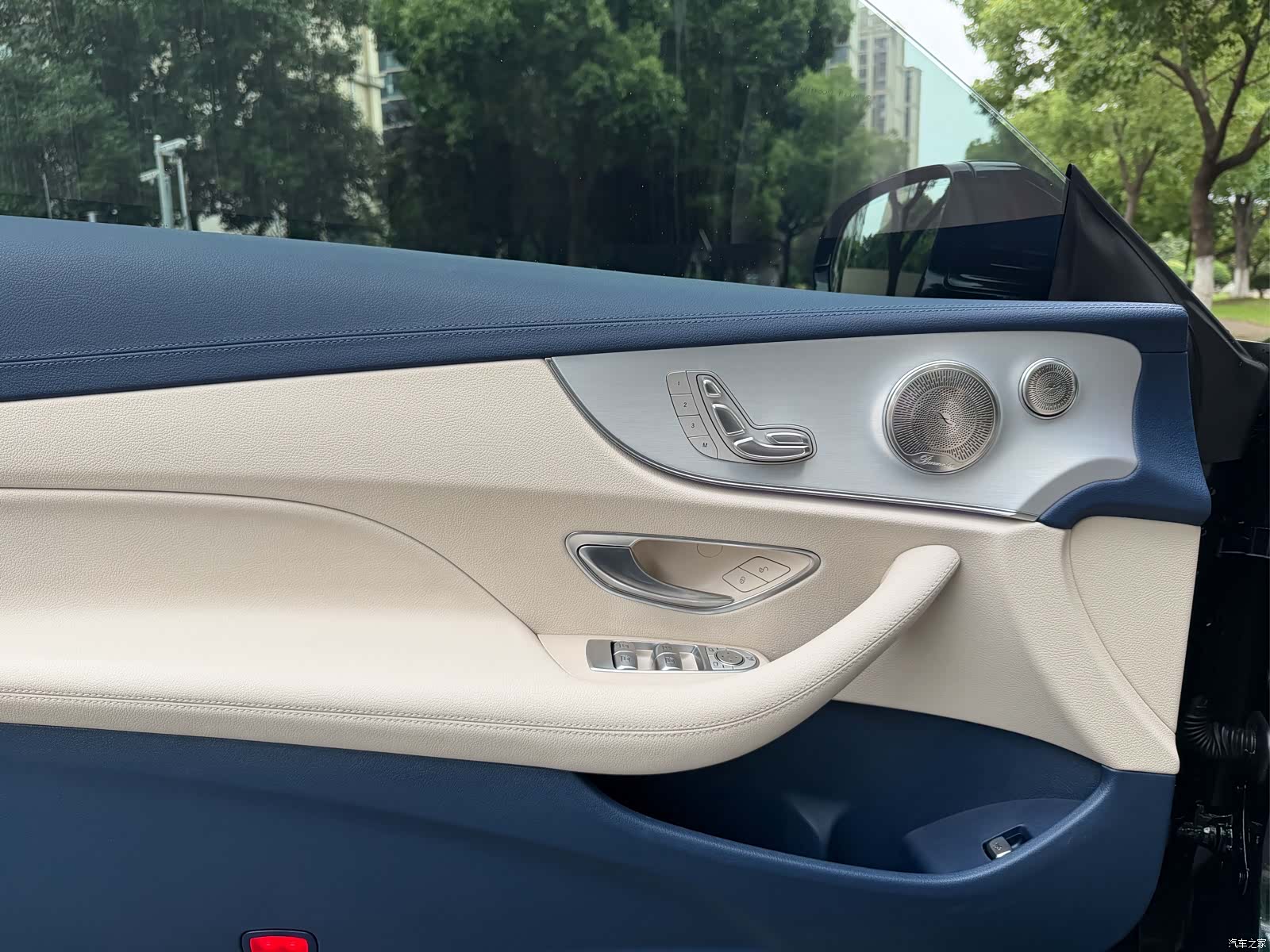 Mercedes-Benz E-Class, 2023 12
