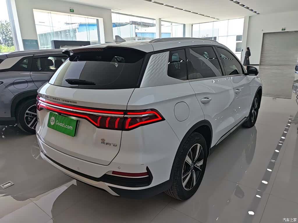 BYD Song, 2022 7