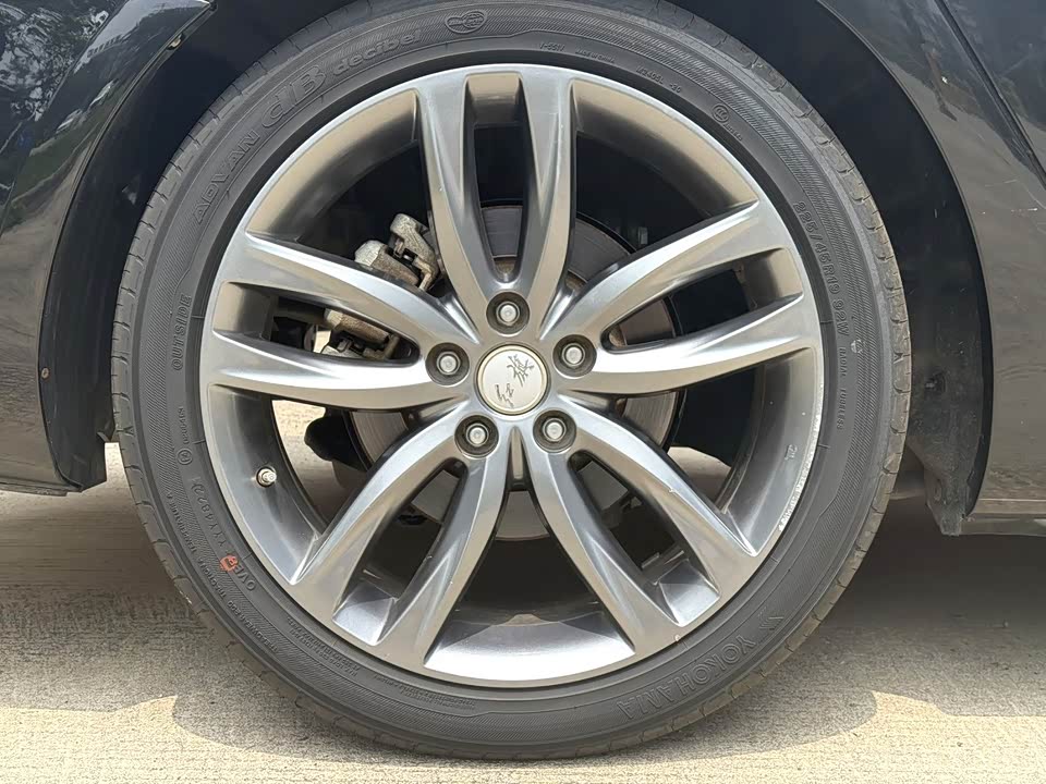 Hongqi H5 Hongqi H5