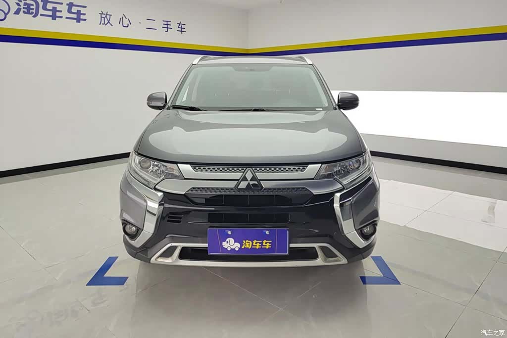 Mitsubishi Outlander, 2020 2