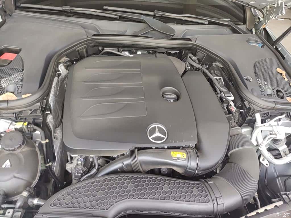 Mercedes-Benz E-Class, 2022 20
