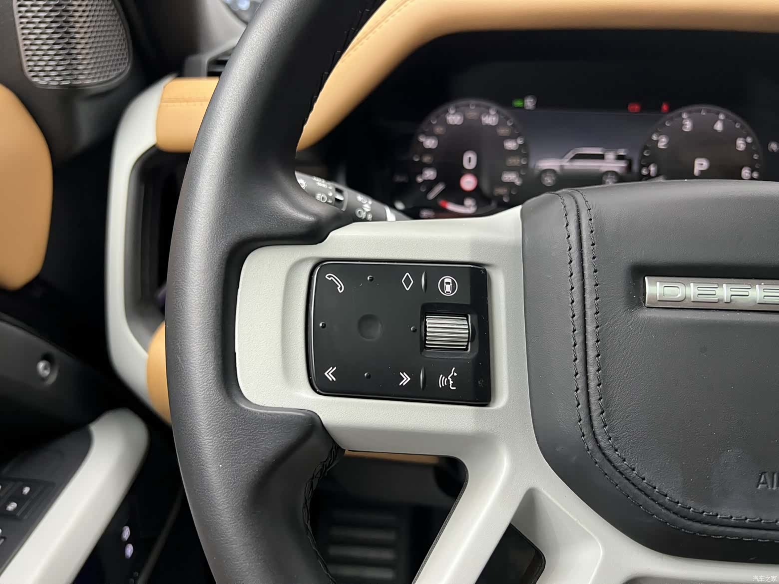 Land Rover Defender, 2024 18