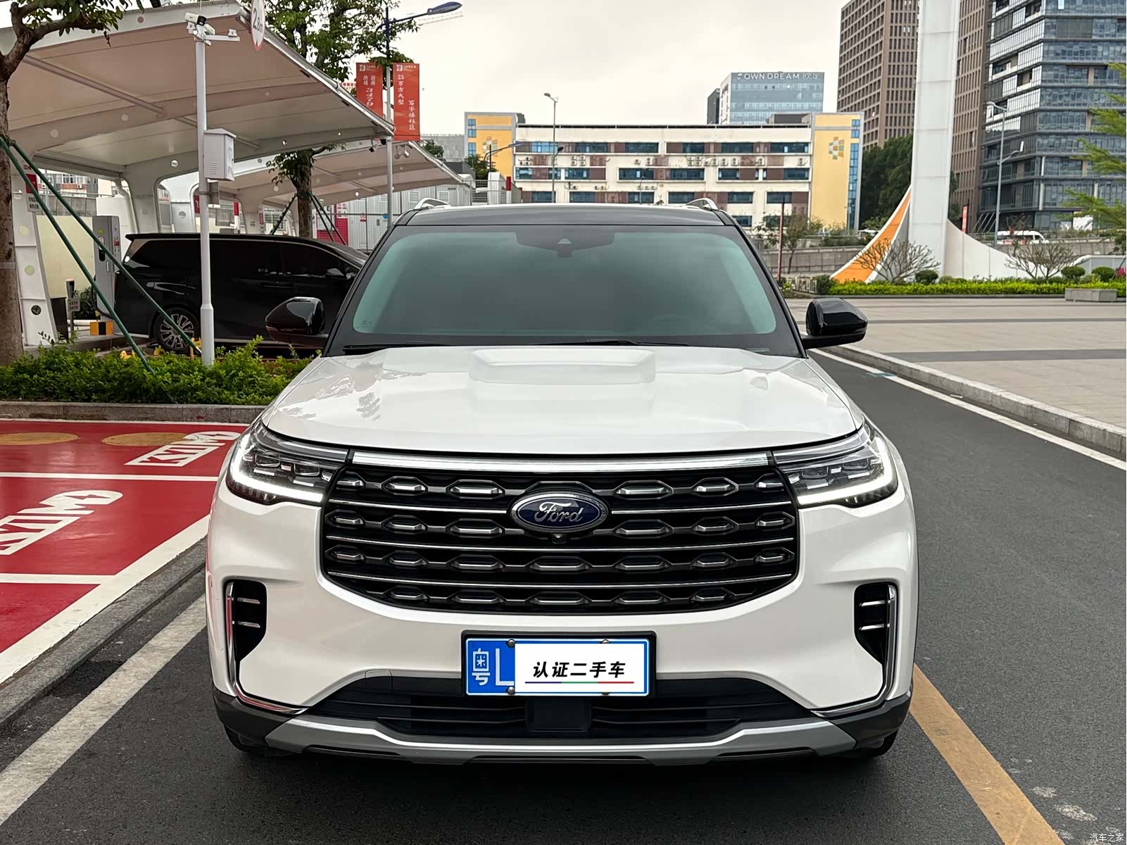 Ford Explorer, 2023 2