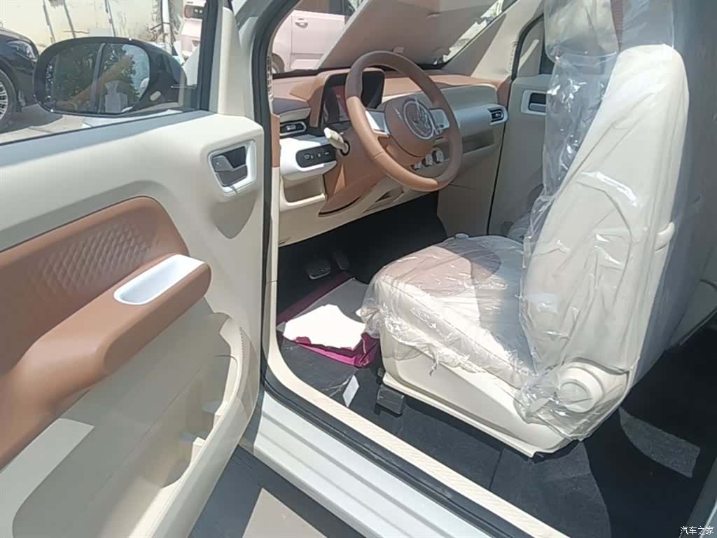 Wuling MINIEV, 2026 16