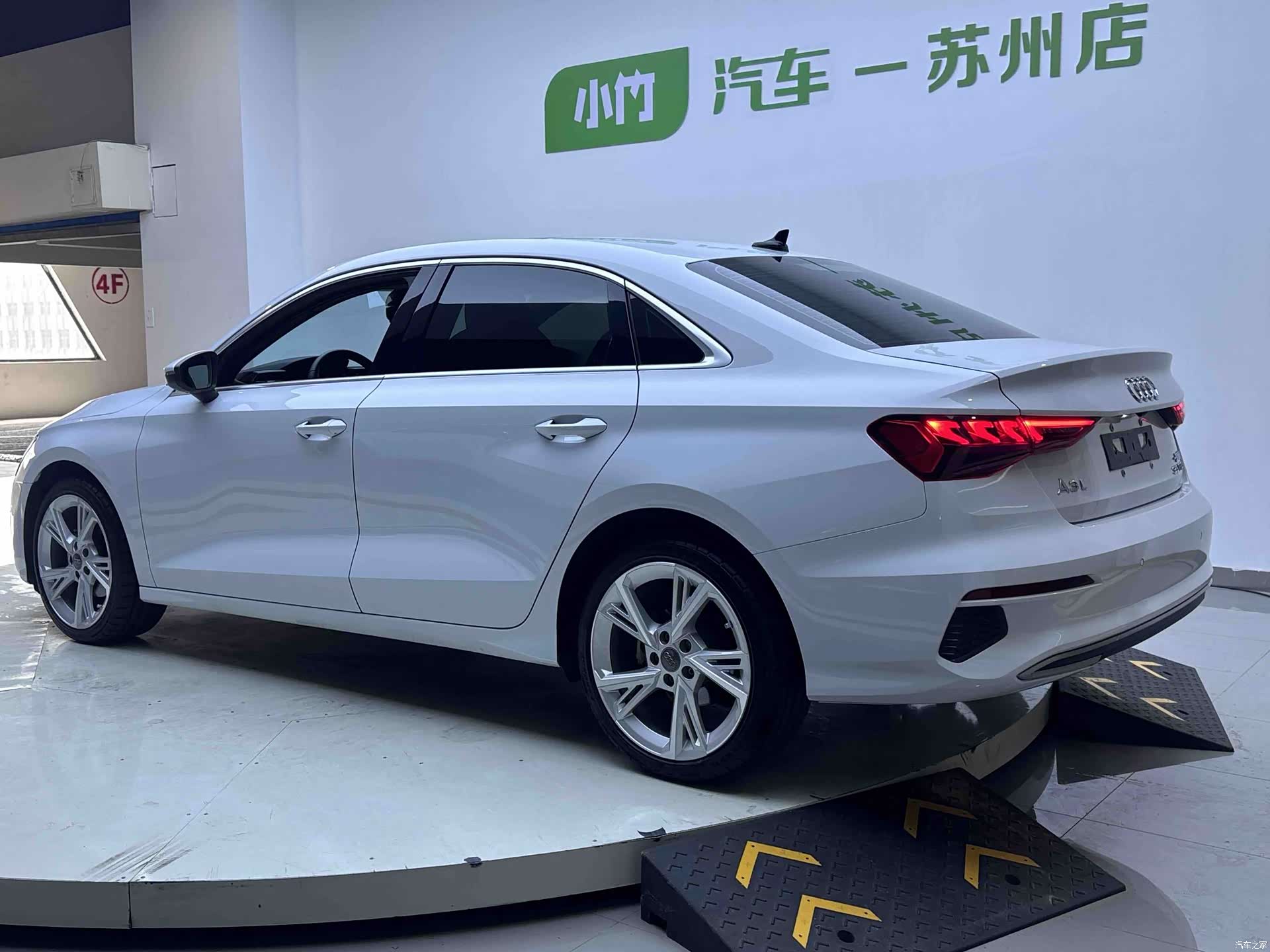 Audi A3, 2022 все фото