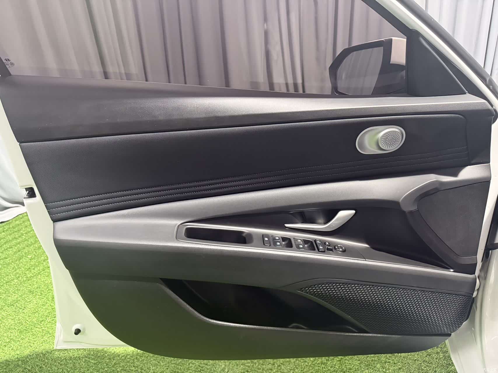 Hyundai Elantra, 2023 13
