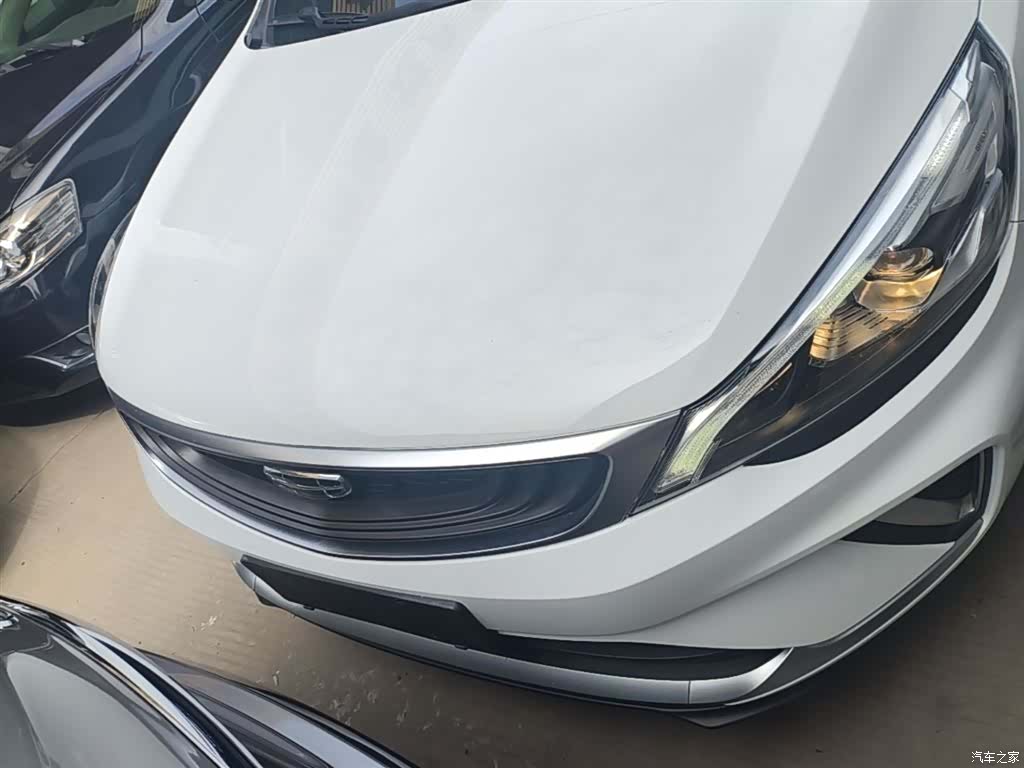 Geely Emgrand, 2020 3