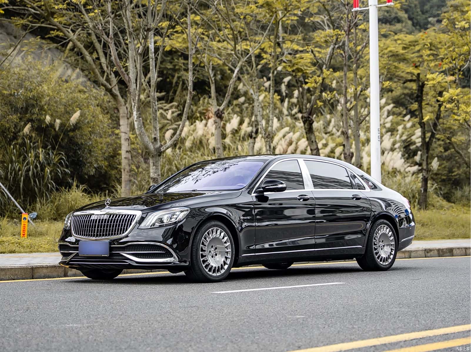 Maybach S-Class, 2019 1