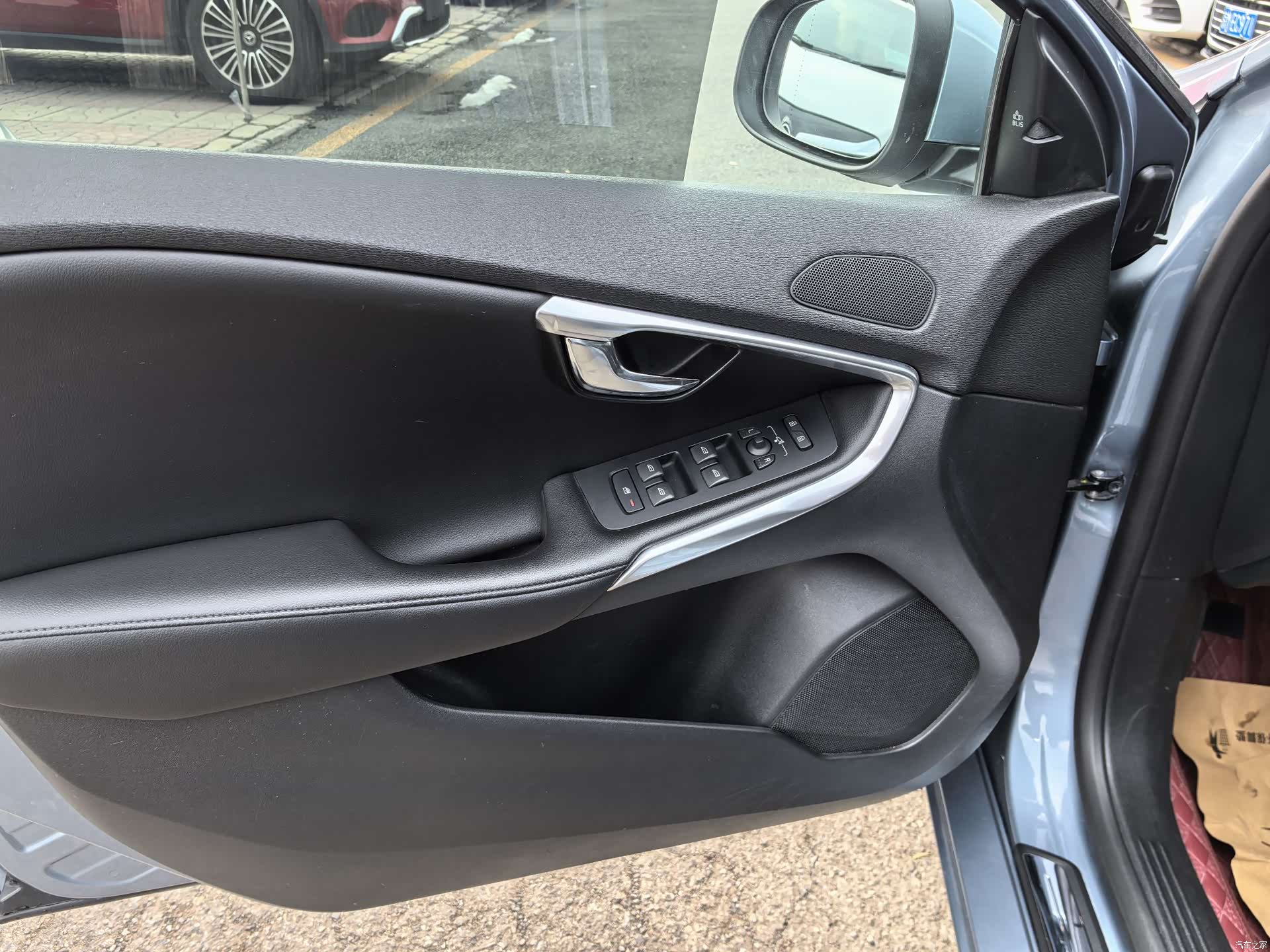 Volvo V40, 2018 9