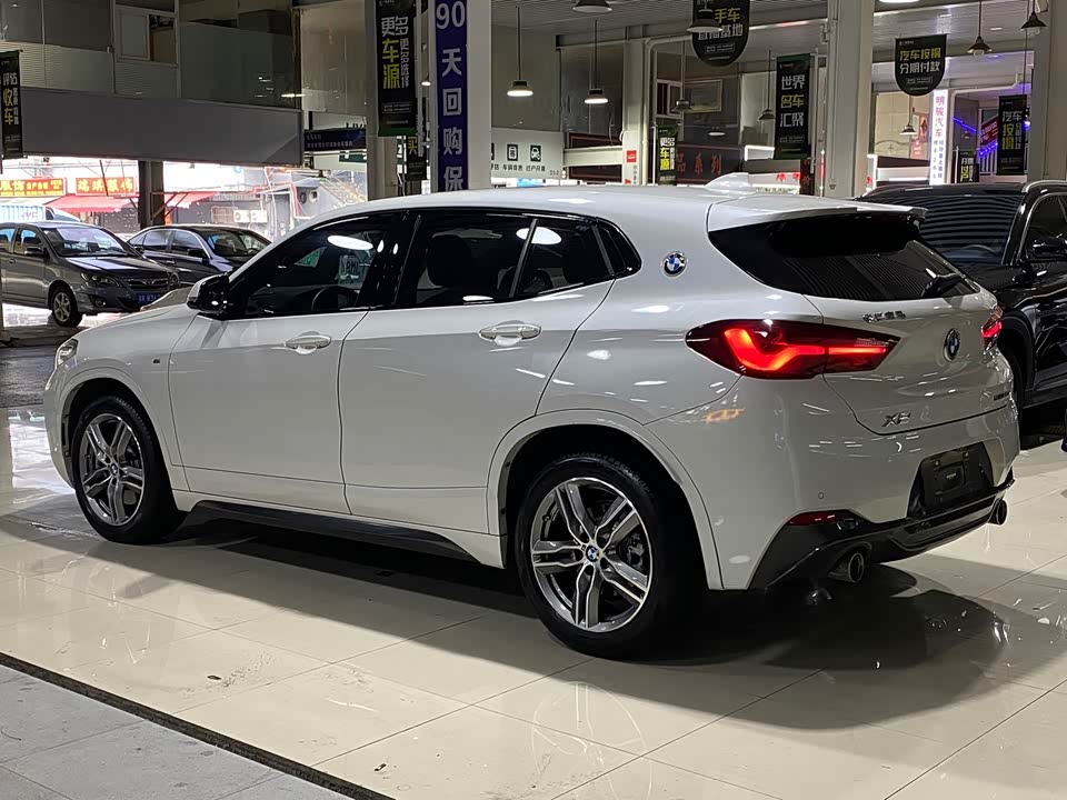 BMW X2