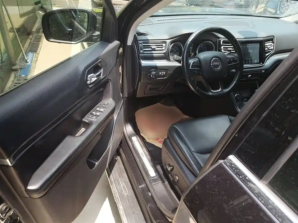 Jeep Grand Commander Jeep Grand Commander