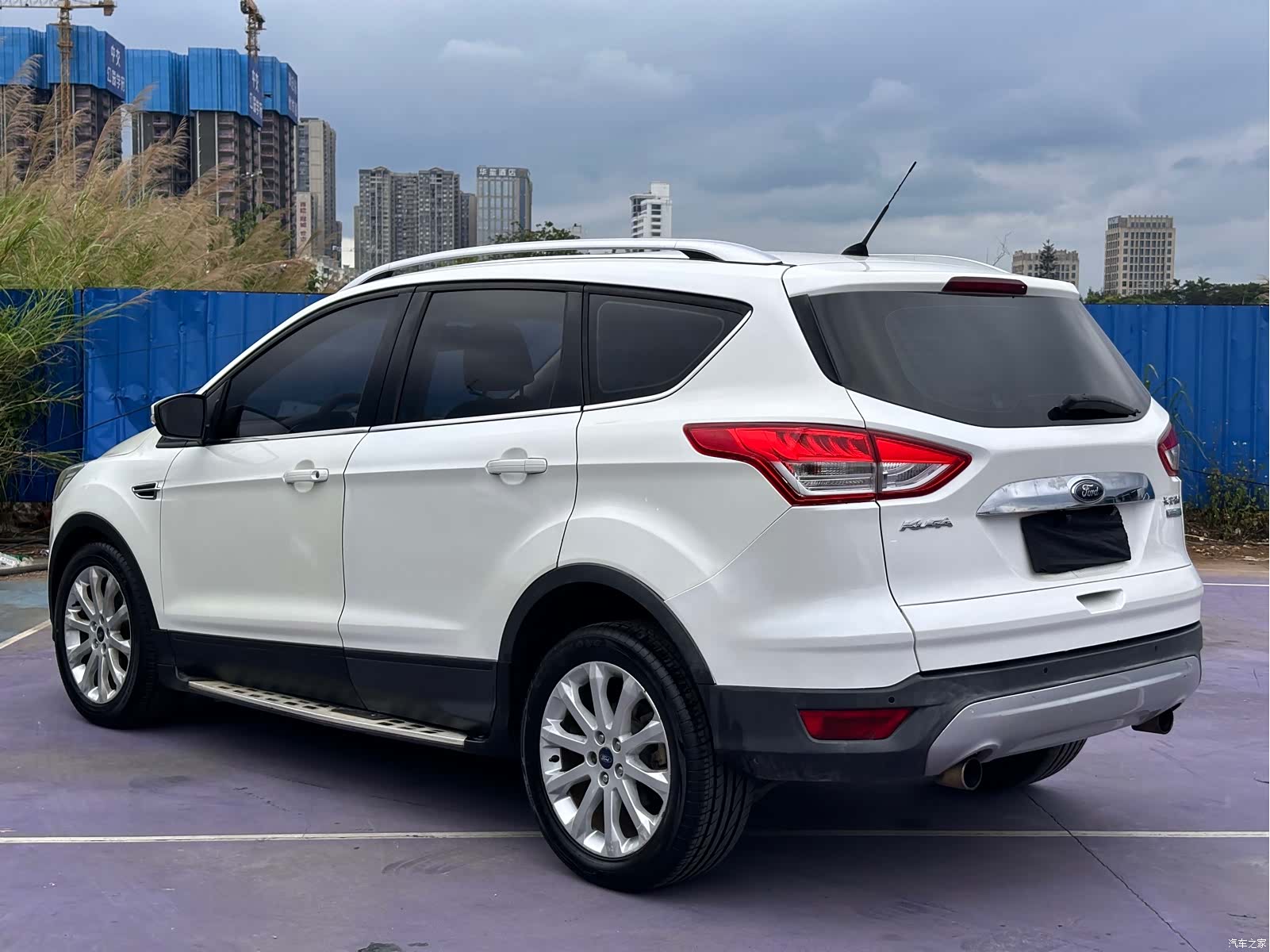Ford Kuga, 2015 4