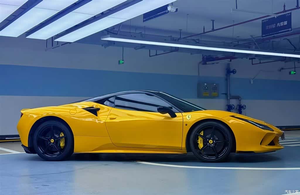 Ferrari 458, 2011 6