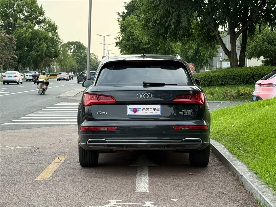 Audi Q5L Audi Q5L