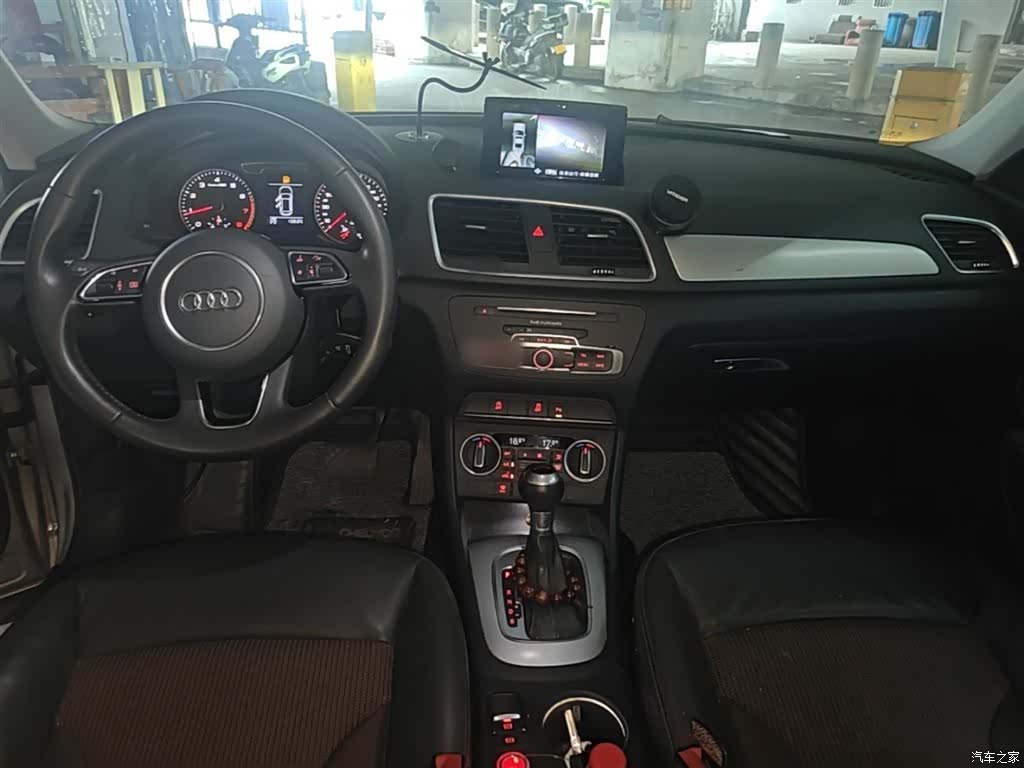 Audi Q3, 2019 10