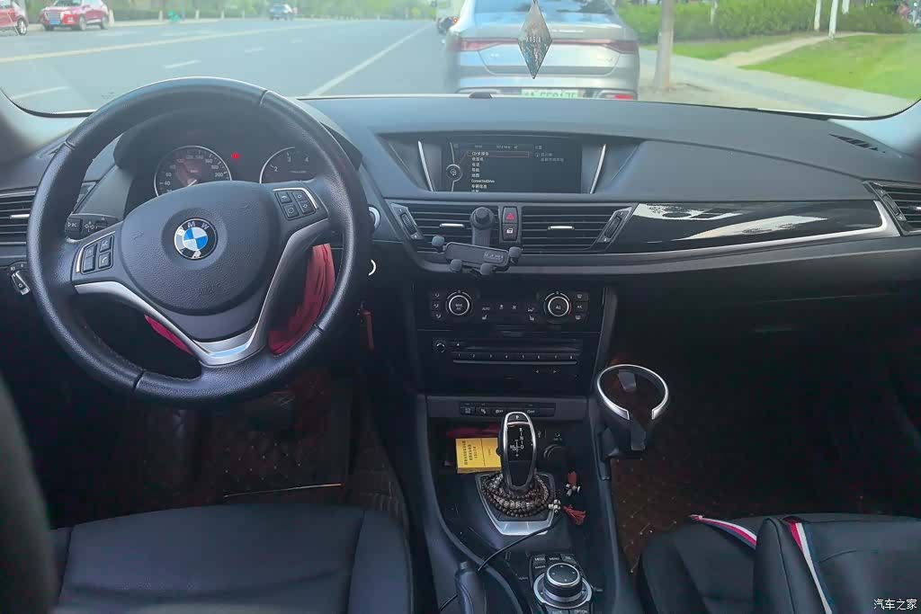 BMW X1, 2015 12