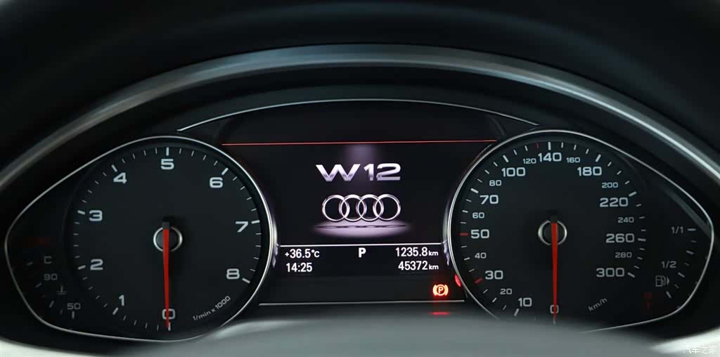 Audi A8L, 2012 все фото