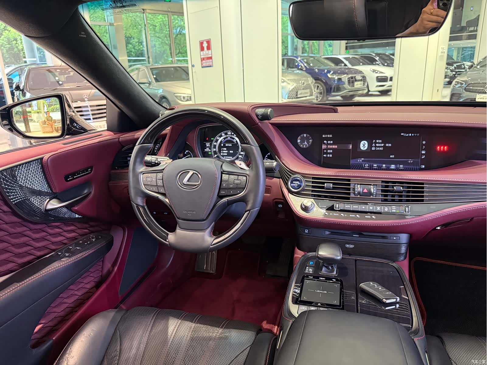 Lexus LS, 2019 16