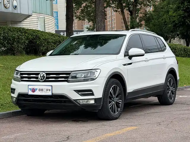 Volkswagen Tiguan L 2021 — купить из Китая под заказ