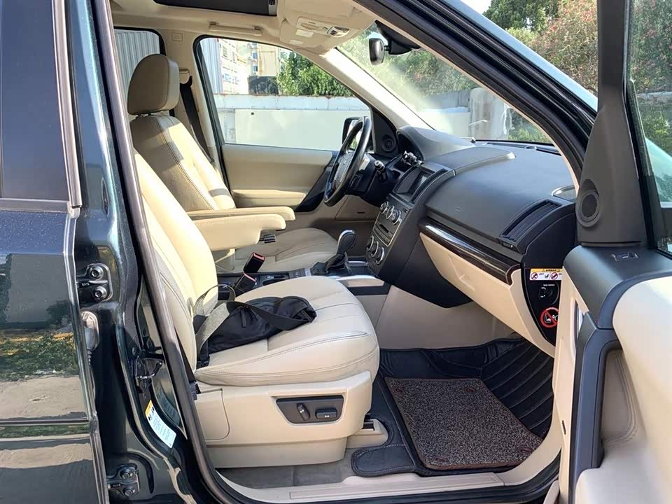 Land Rover Freelander 2