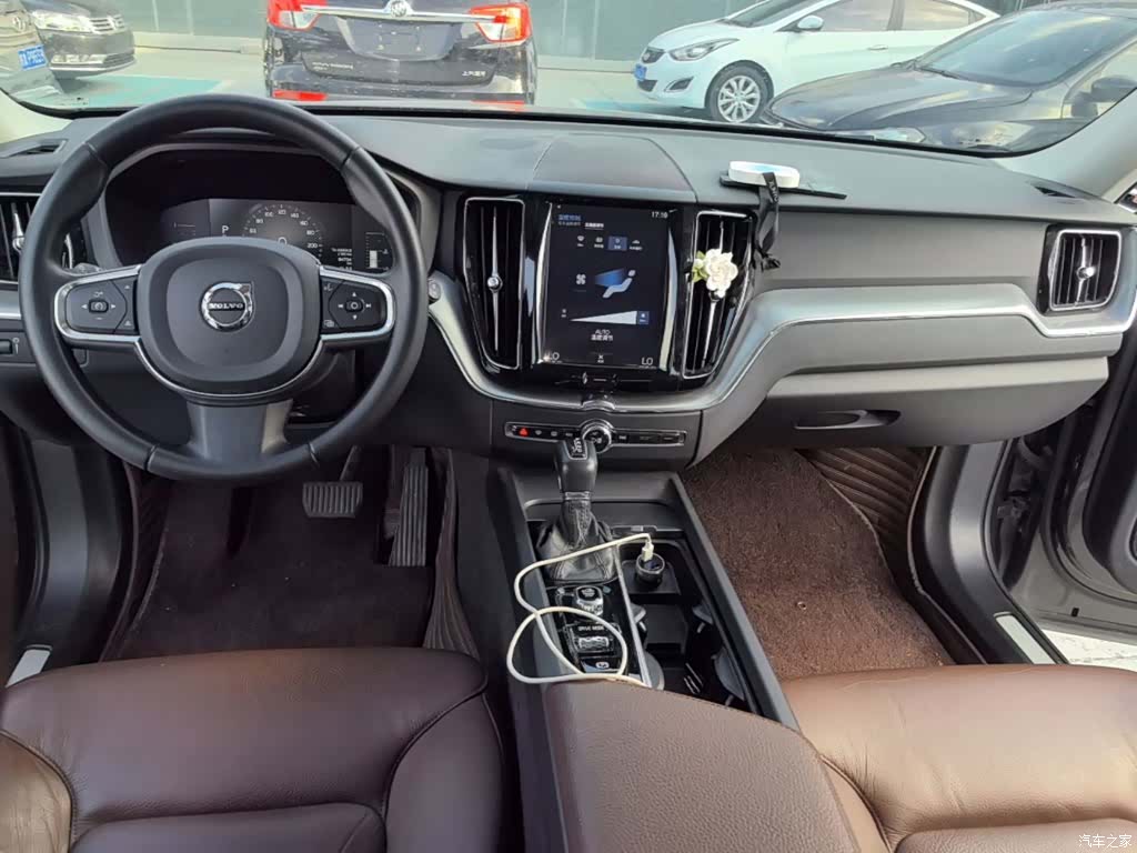 Volvo XC60, 2019 10
