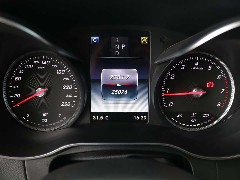 Mercedes-Benz GLC Mercedes-Benz GLC