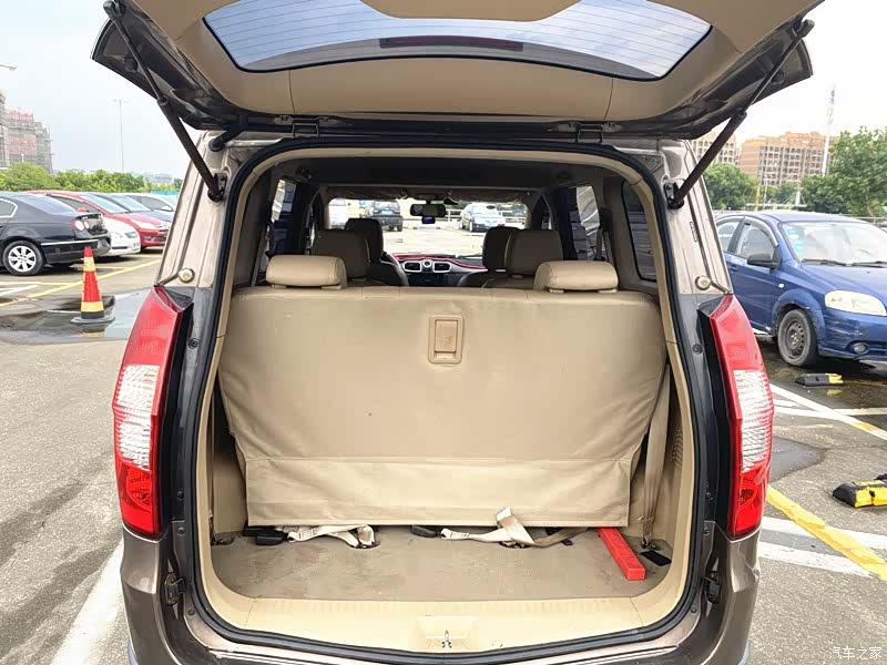 Wuling Hongguang, 2015 15