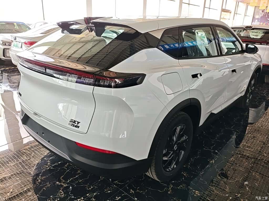 DongFeng EV01, 2026 все фото