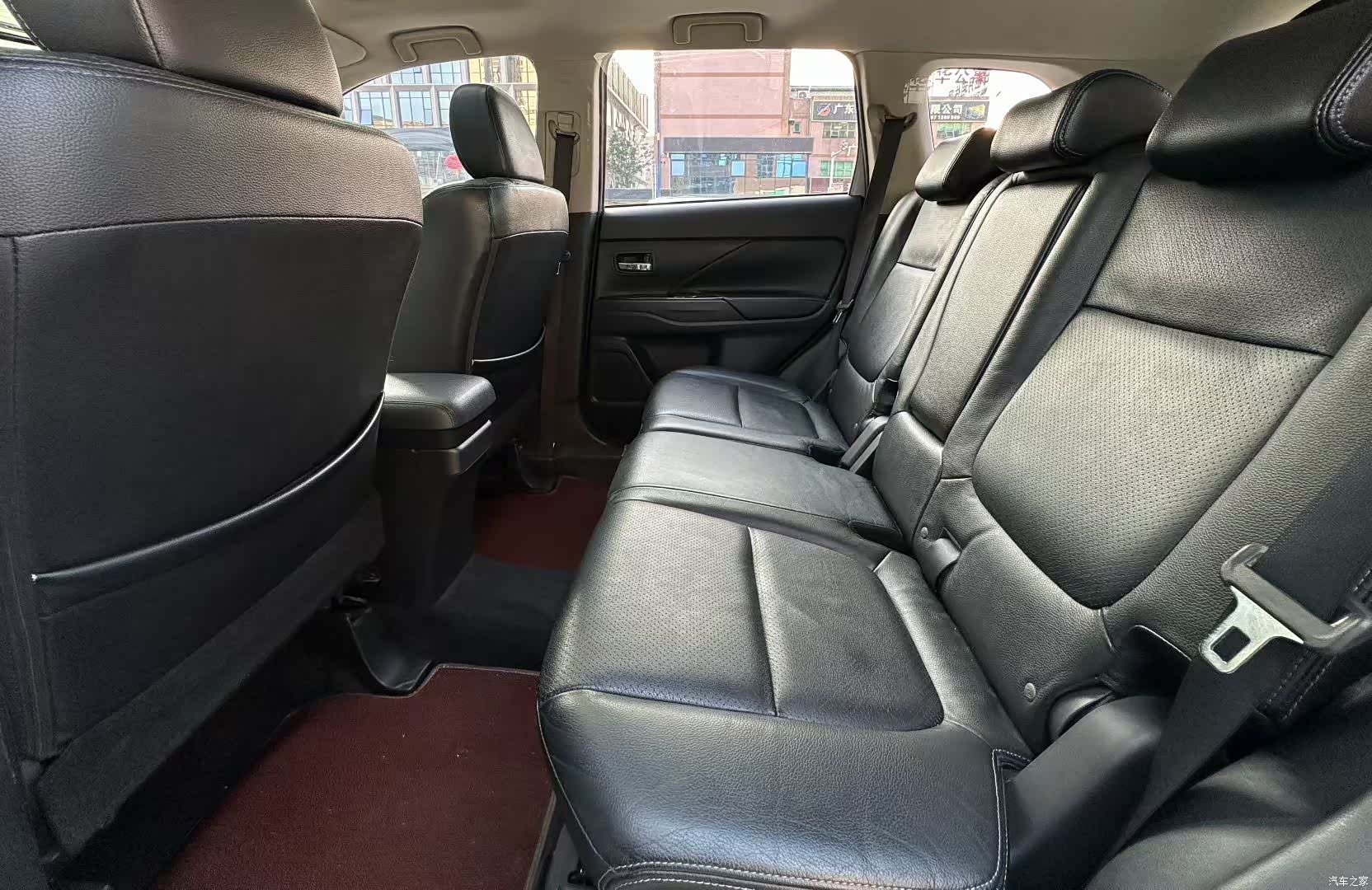 Mitsubishi Outlander, 2017 4