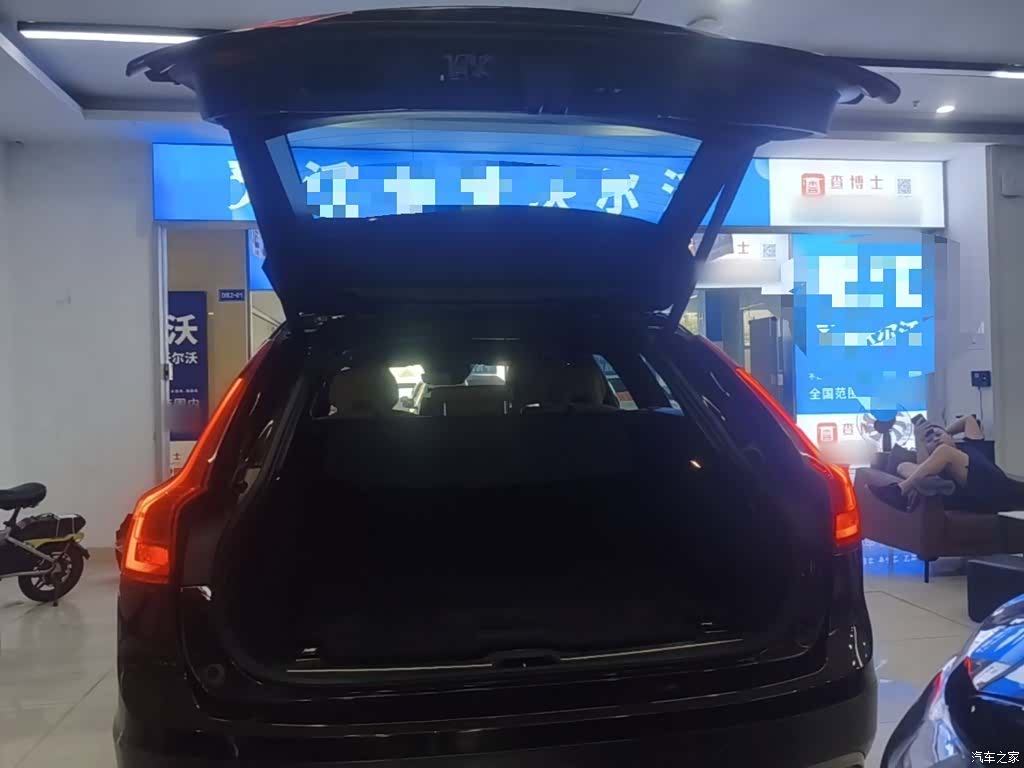 Volvo V90, 2019 19