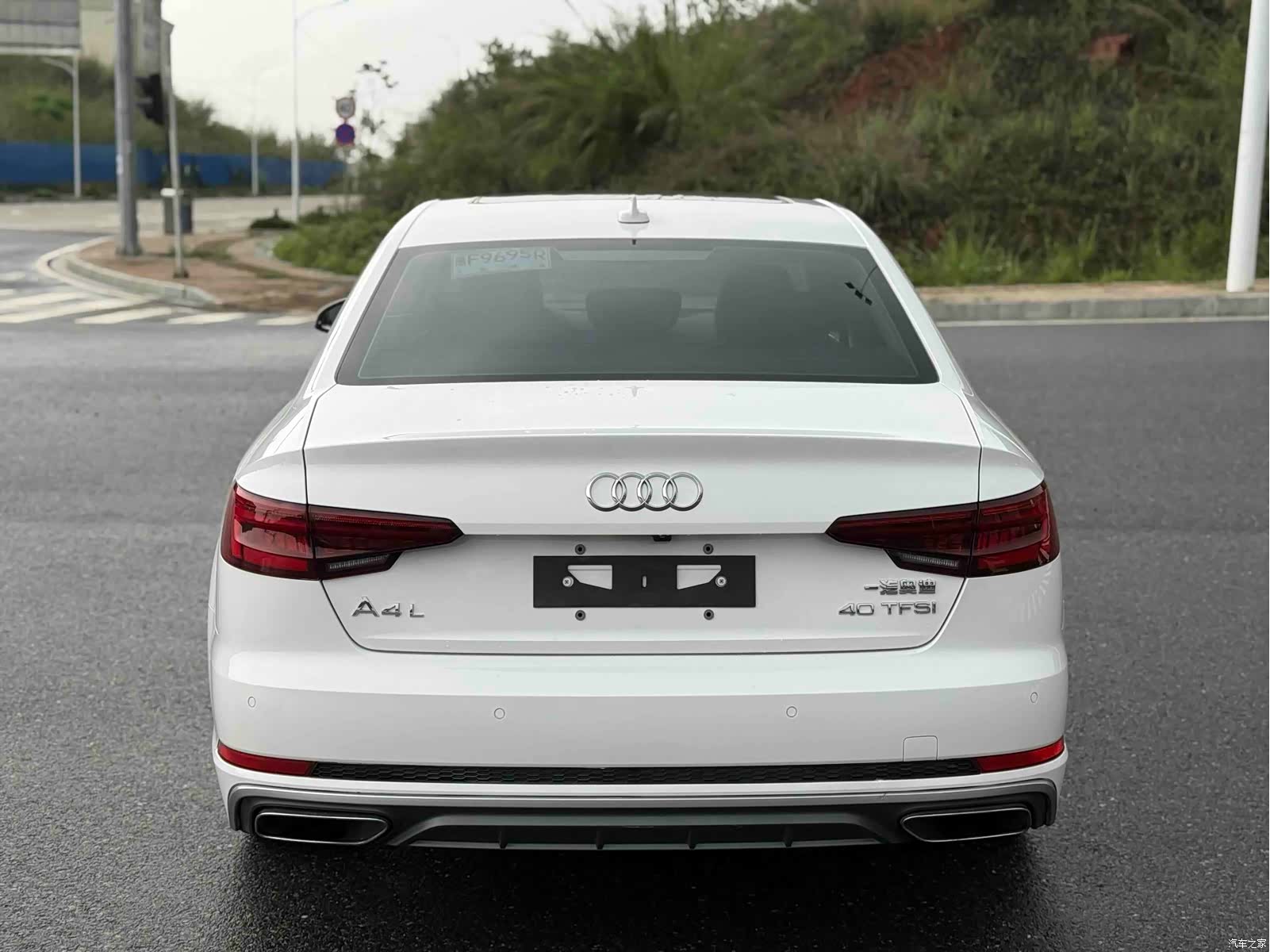 Audi A4L, 2019 9